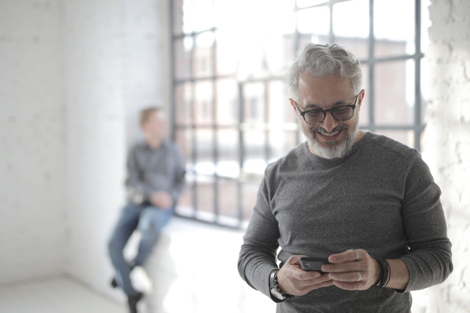 10 Warning Signs That a Text Message Is a Scam
